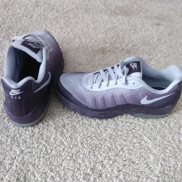 Shoes - Picture 3 of 3